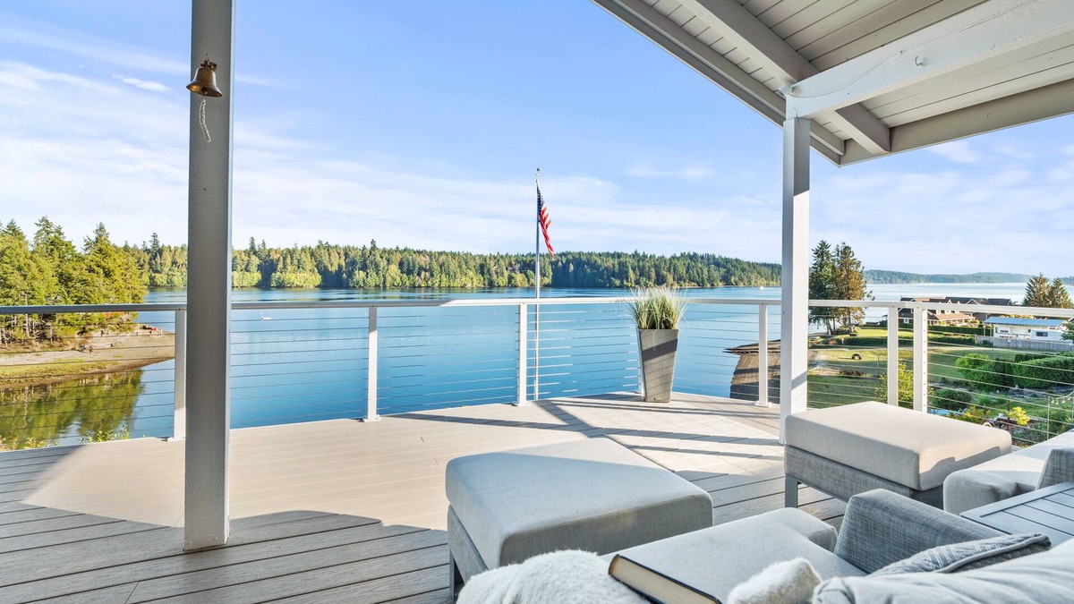 Grapeview House | Grapeview- Luxury Waterfront Home w/Hot Tub