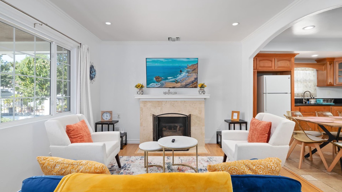 Mid Central House | ★GRATYFYING ABODE 3B2B WITH QUEEN BEDS★