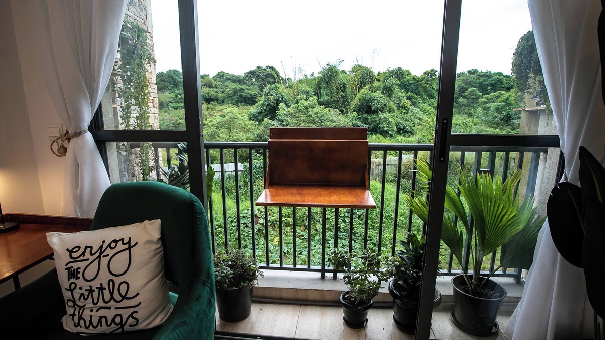 Entebbe House | Gray Haven Lakeside Condo. Cozy 1-bedroom in delightful Entebbe
