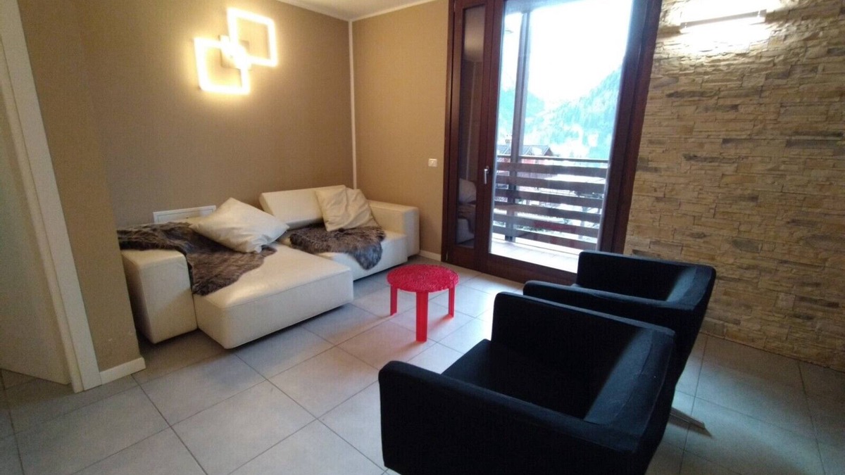 Temu Apartment | GRAYNITE - ADAMELLO PEAK - TWO Apartment