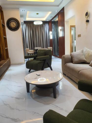 Enugu Apartment | Grazioli 3Bedroom Apartment 'Sicily'