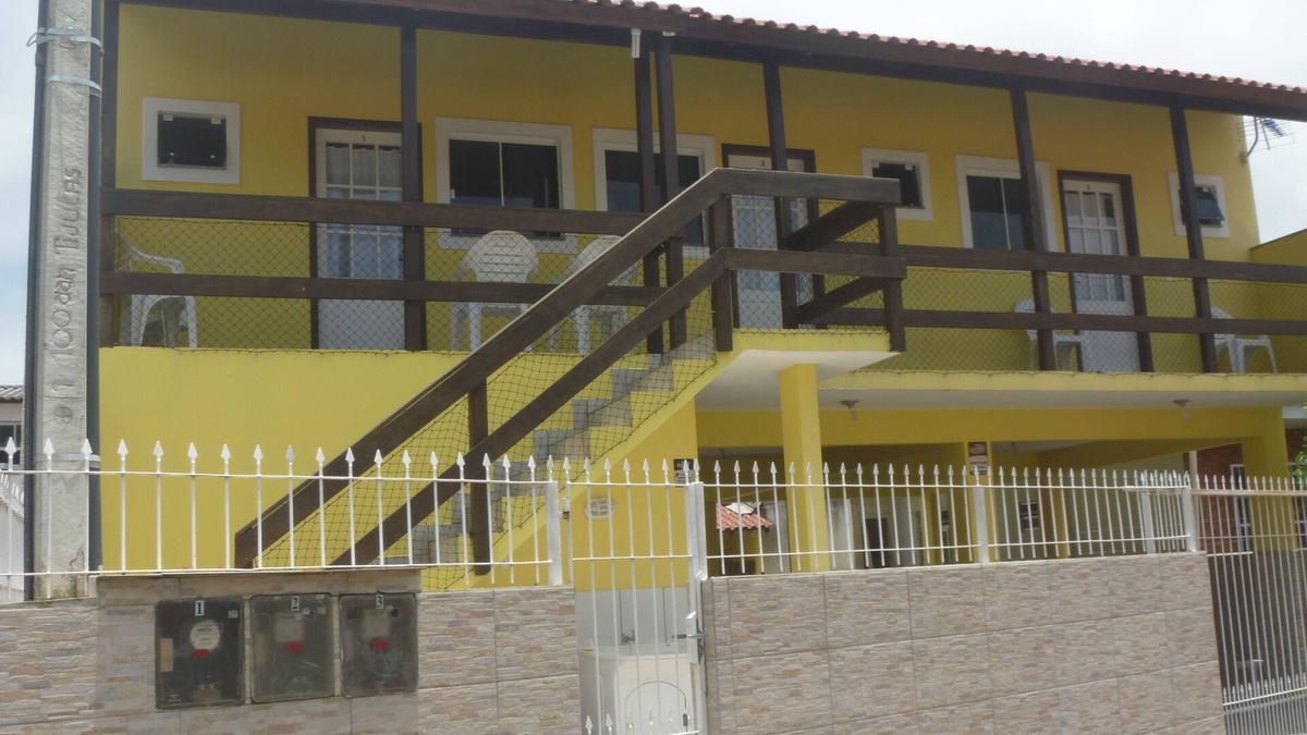 Barra da Lagoa Apartment | Great apartment with air conditioning, near the sea, the lagoon and the river.