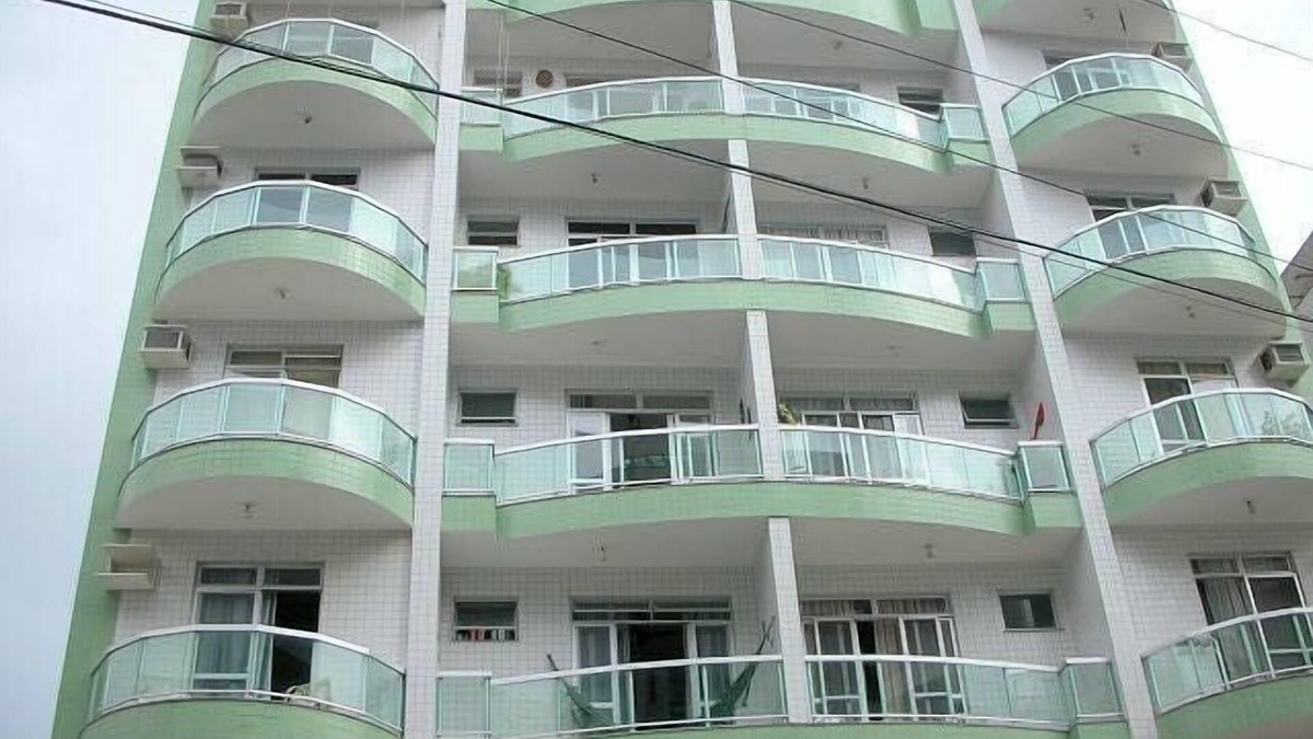Braga Apartment | Great Apt 2 Qts, 1 bathroom + dependence on the service prepared in Cabo Frio. WIFI.