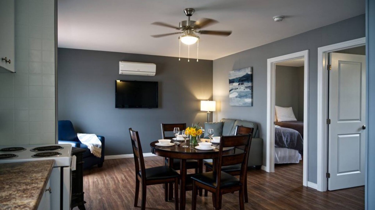 Roseneath Condo | Great Blue Resort : Golden Beach Resort Kawarthas - 2 BedroomCondo