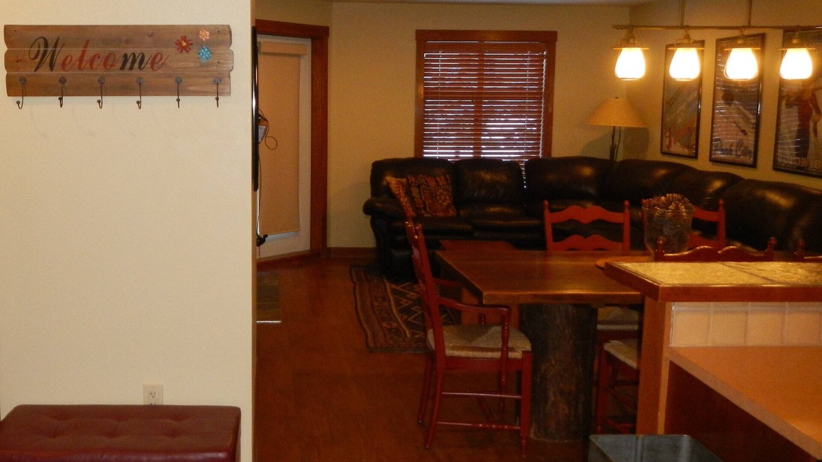 Salt Lake Mountain Resorts Condo | Great Condo.3 night Minimum