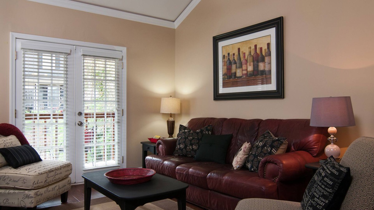 Athens Condo | Great Condo Available for an Athens Visit, very close to campus and downtown