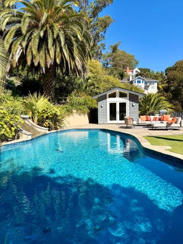 Country Club House | Great Cozy Pool House with Kitchenette