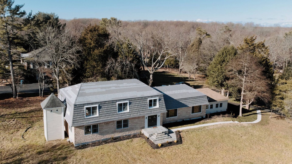 Great Falls House | Great Falls Modern Escape: 10BR/5BA Luxury Retreat!