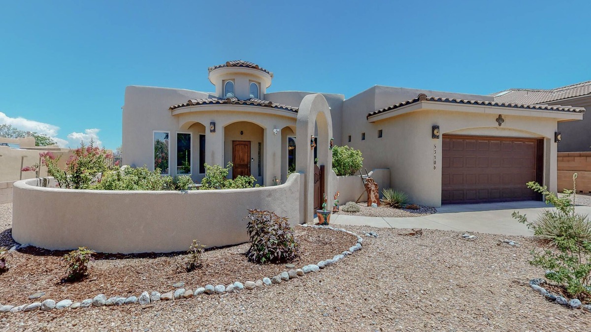 Ranchito House | Great Family Vacation House - Custom Built Adobe Home with Mountain Views