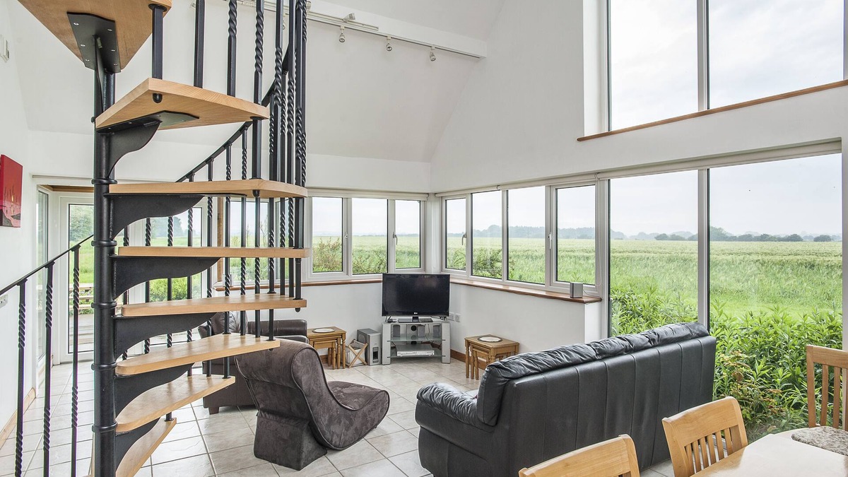 Etchinghill House | Great Field Farm - Sunset Lodge