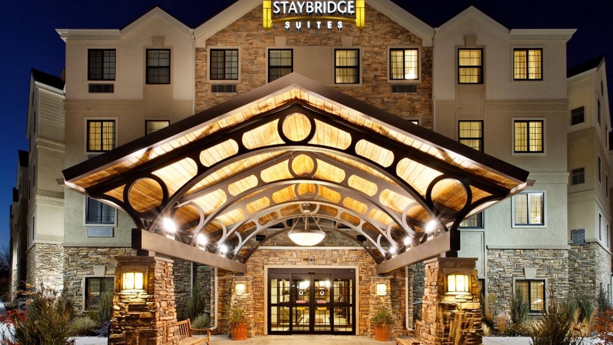 Rossford Condo | Great for Business Travelers! 24h Business Center + Free Breakfast!
