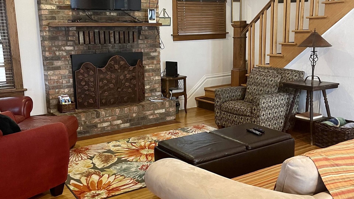 Mahtomedi House | Great Getaway Enjoy Lake Living ~ 20 minutes from St Paul and Wisconsin