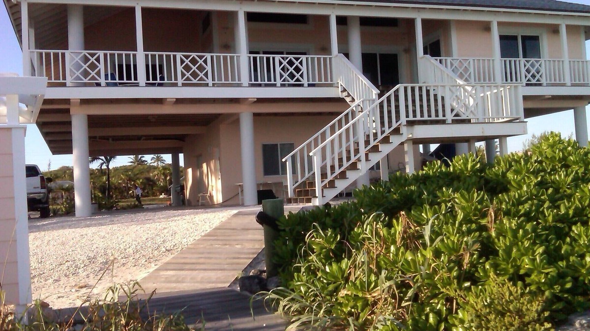 Great Harbour Cay House | Great Harbor Cay, Berry Islands, Bahamas 4/3 Luxurious Beachfront relaxing home