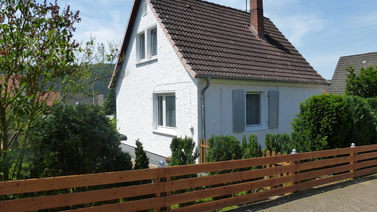 Bodenwerder House | Great holiday in the Weserbergland! In house with garden for 4 people. & Pets