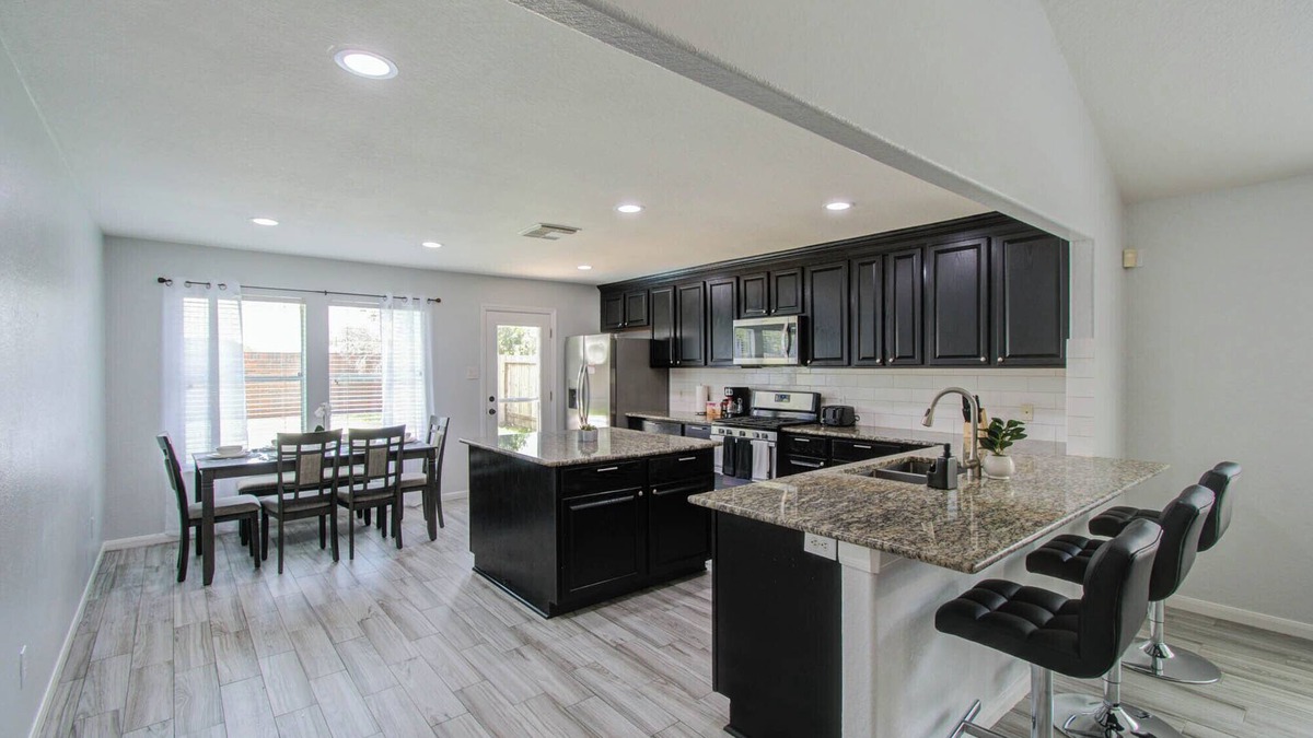 Klein House | Great home with king bed