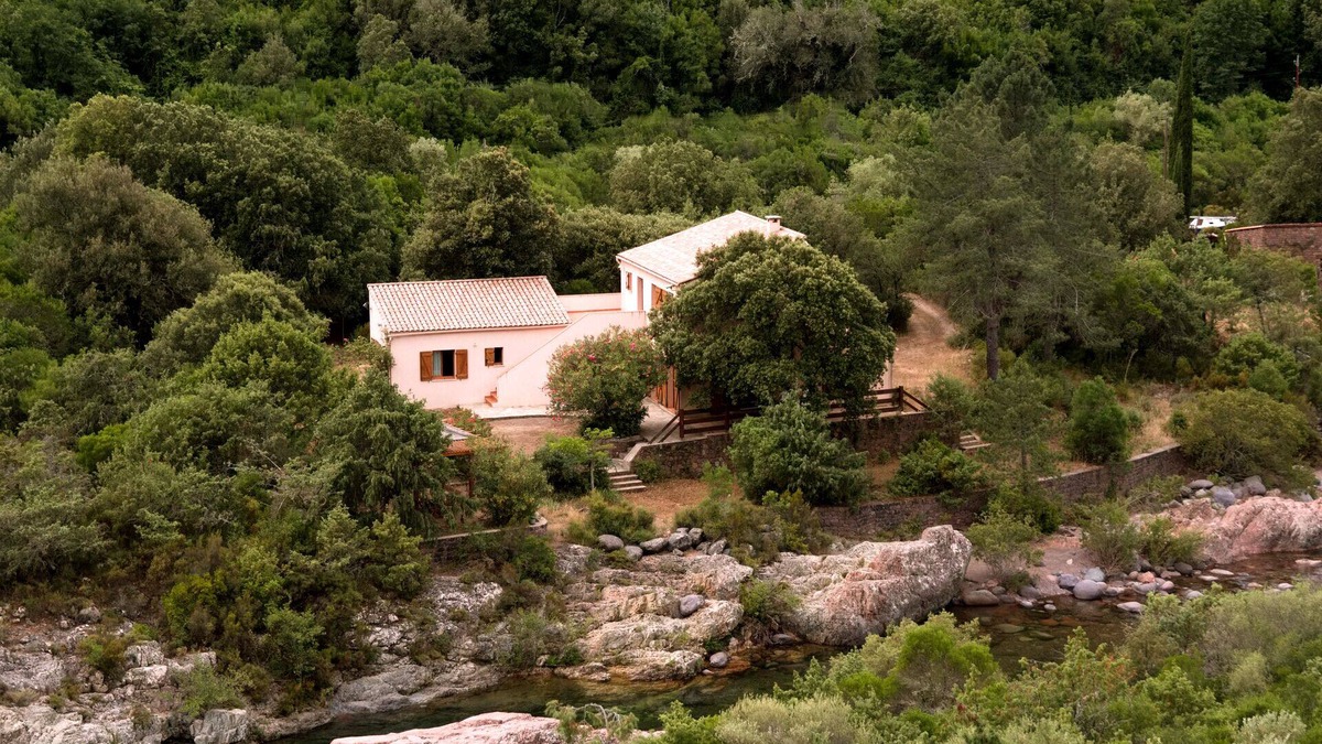 Manso House | Great house, exceptional location