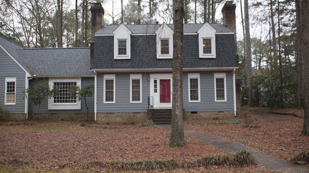 Chapel Hill House | Great House for a Family