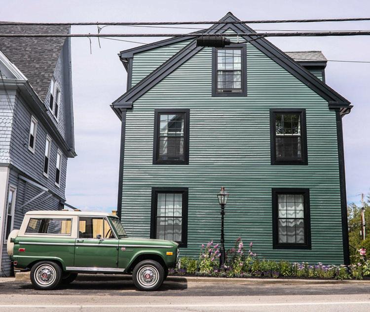 New Castle Hotel | GREAT ISLAND INN - A Modern Boutique Hotel