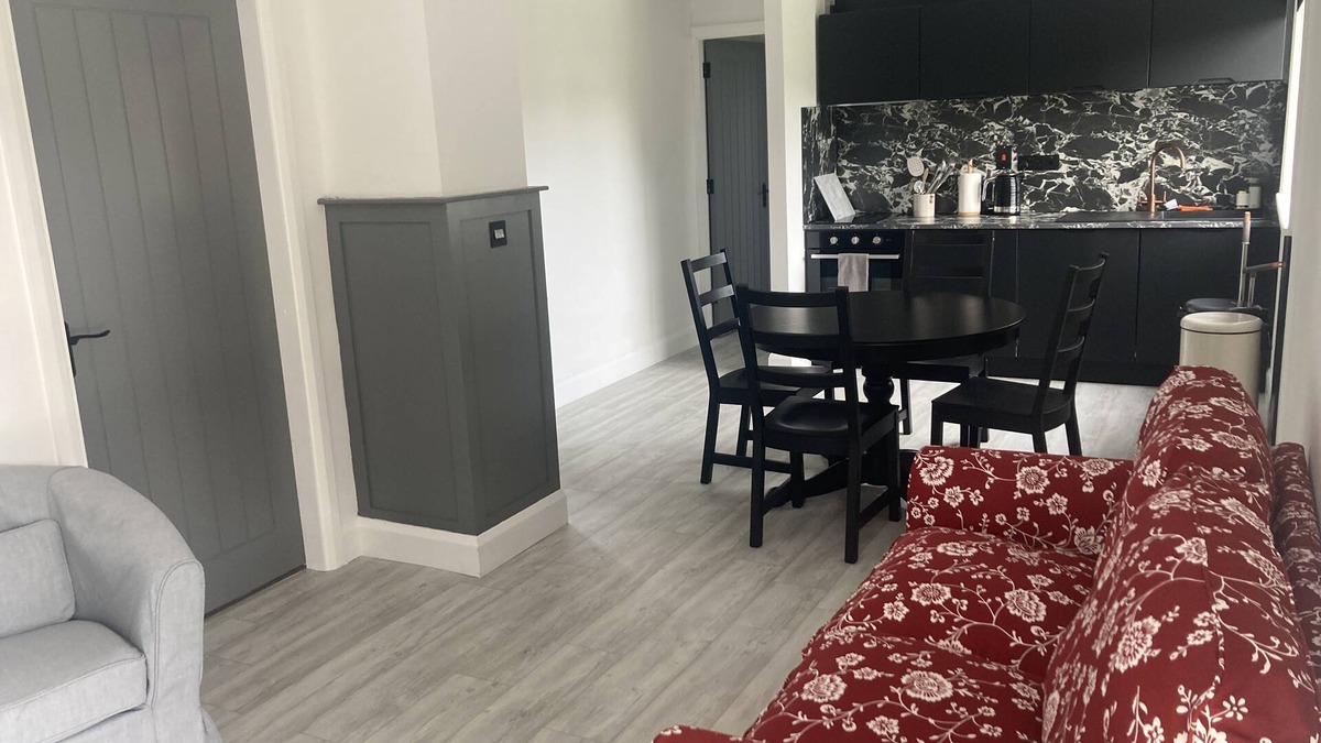 County Cork House | Great location within easy reach of beach, Cork City, FOTA Wildlife Park