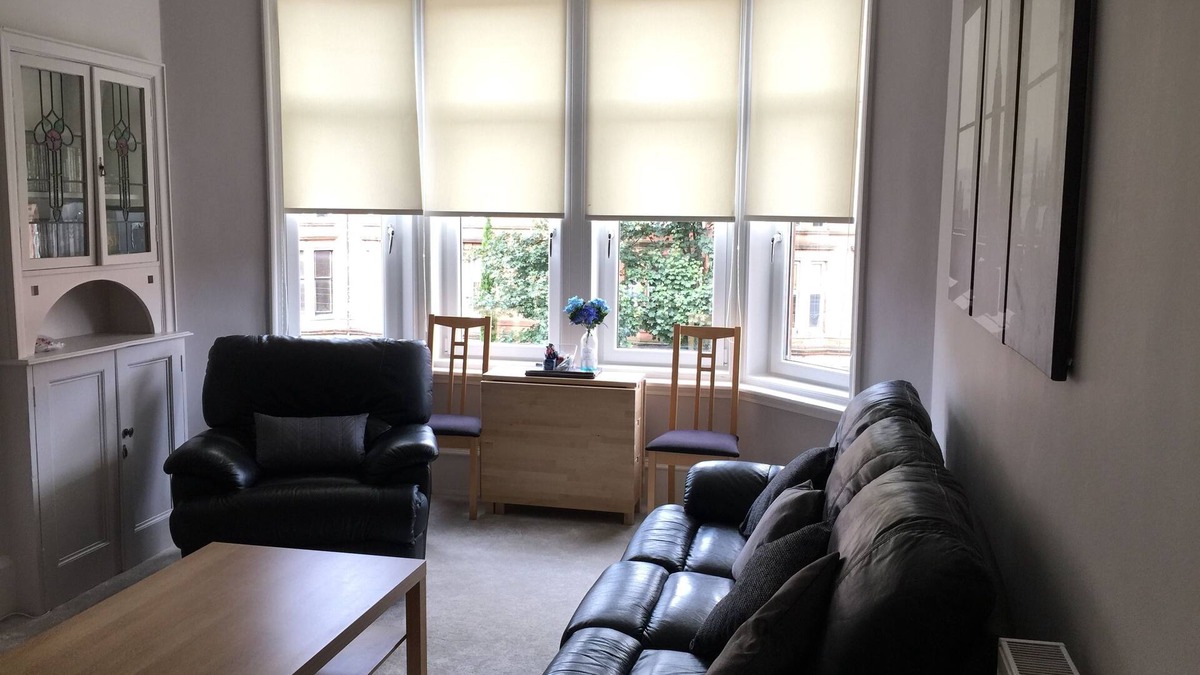North West Apartment | Great Location 2 Bed West End Flat