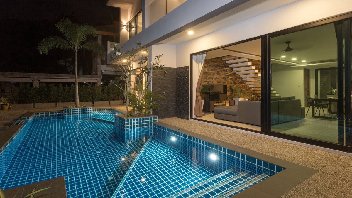 Kata Villa | Great Location, Awesome Sea Views and Sunsets!
