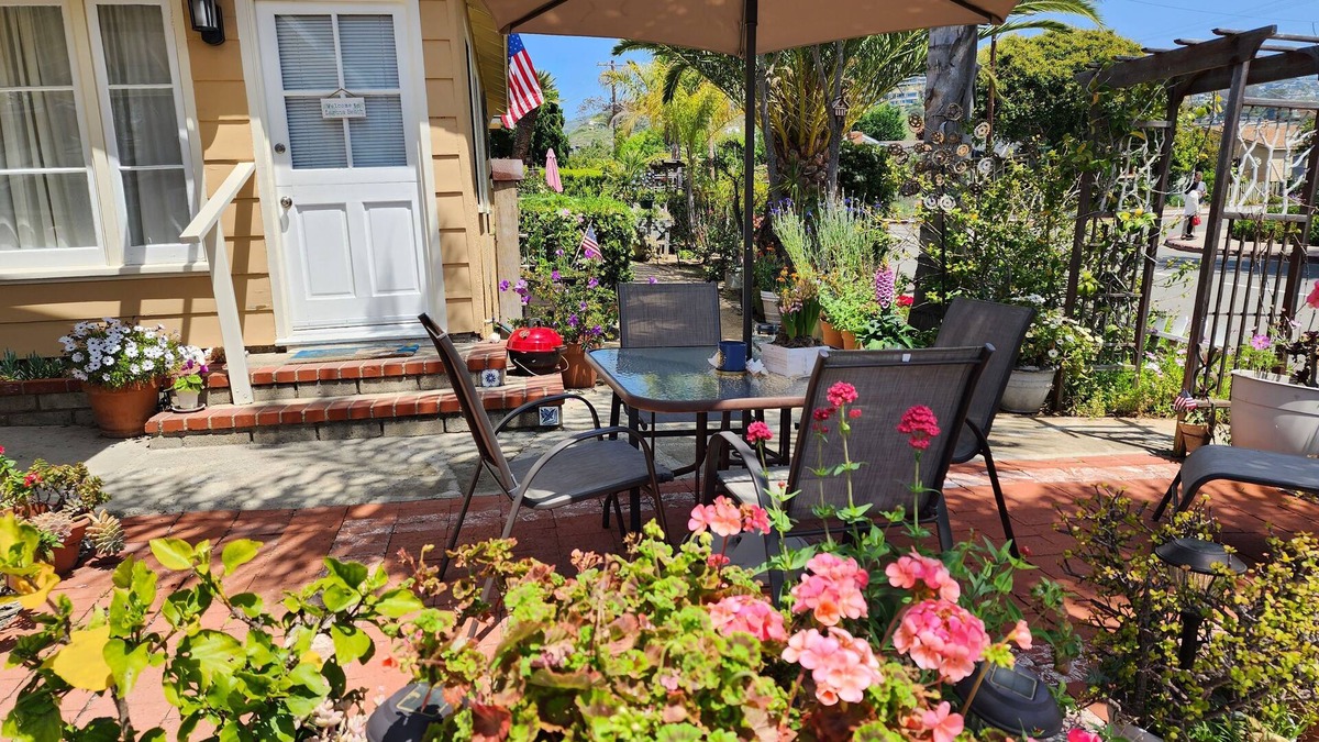 Laguna Beach Cottage | Great location close to village, beach and festivals!
