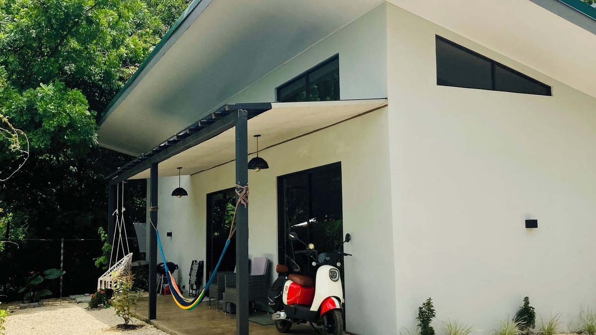 Tamarindo House | Great Location Cozy House - 15 min From Tamarindo