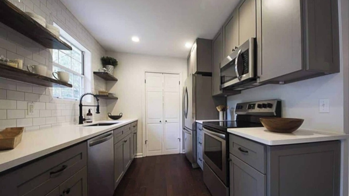 Talbot's Corner House | Great Location .Cute Cottage in Hip East Nashville