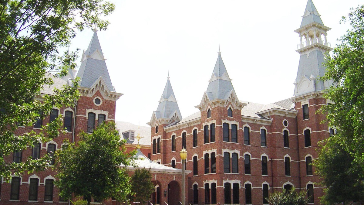 Austin Ave. Hotel | Great location in Knights Inn Franklin Ave Waco, Parking