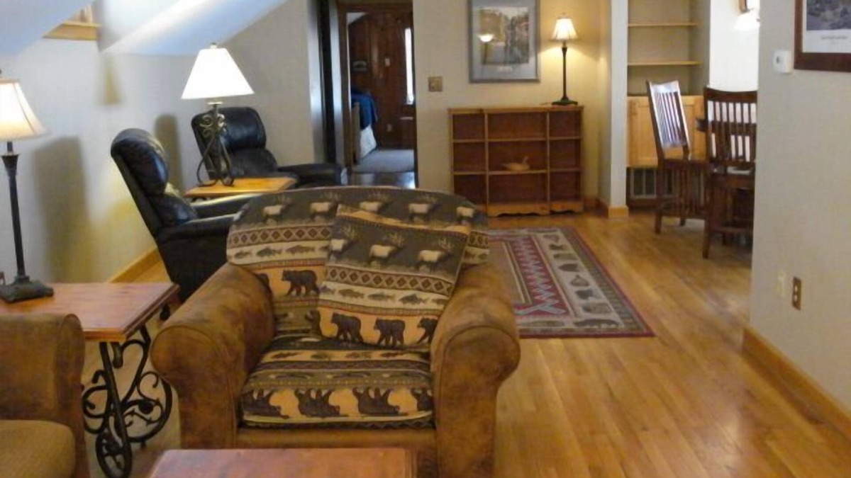 Leland Apartment | Great Location Next to Fishtown in Leland