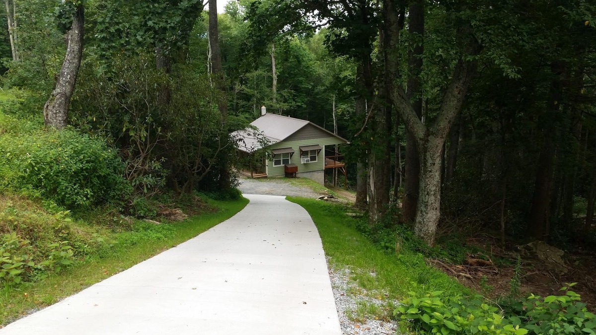 Blowing Rock Cabin | GREAT Location. Private Cottage near Blowing