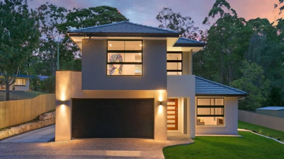 Tanah Merah House | Great Location, Spacious and beautiful family home!