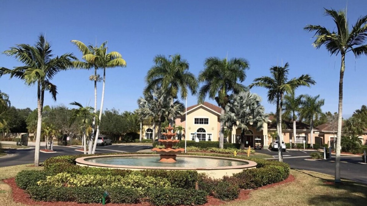 McGregor Apartment | Great location!