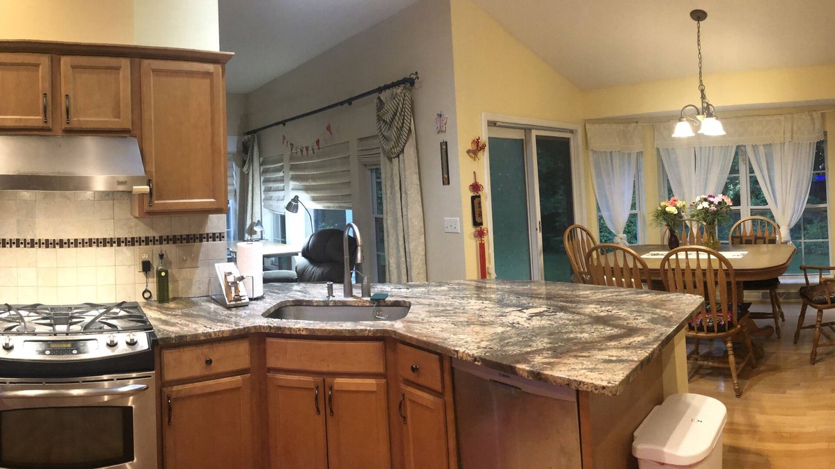 Clifton Park House | Great neighborhood. Contemporary house to entertain entire family and friends.