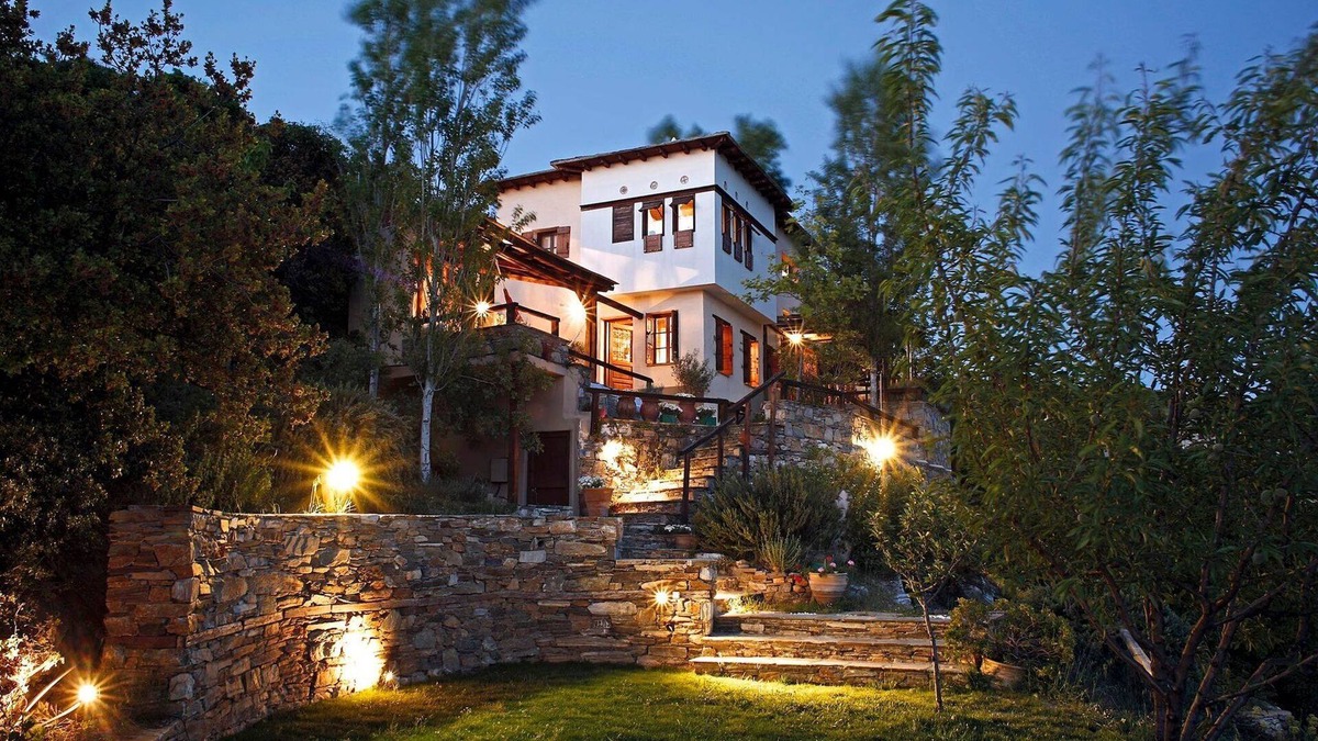 Agios Vlassios Villa | Great Pelion Villa | Villa Selini | 4 bedrooms | Private Pool | Aghios Georgios