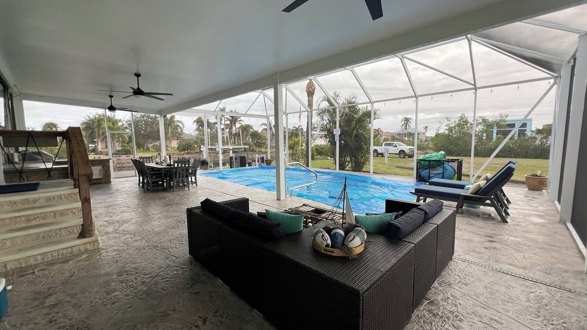 Charlotte Park House | Great place in Punta Gorda.canal home.pool