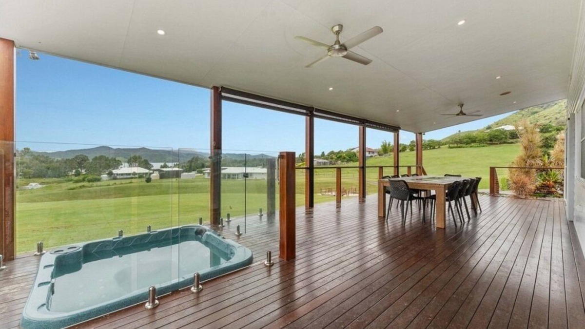 Hazeldean House | Great place to stay for all your water activities or Just a Relaxing time
