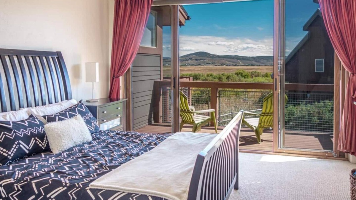 Kimball Junction House | Great Rates, Hot Tub, Tranquil Views & Location