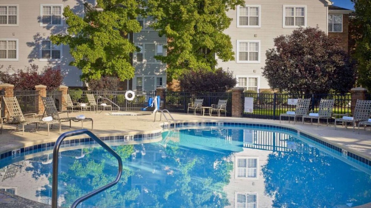 Sharonville House | Great Relaxing Overnight Stay! 2 Serene Units, Free Breakfast, Free Parking