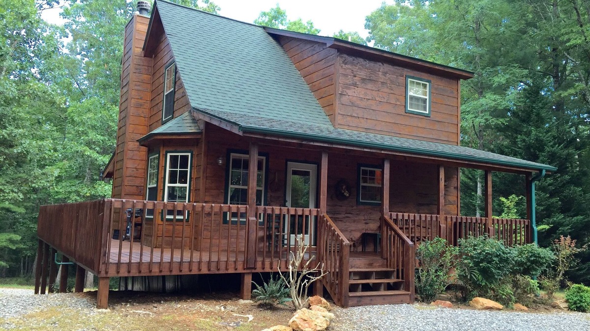 Blairsville Cabin | Great Specials-Lovely Nature Cabin on 3 Acres!