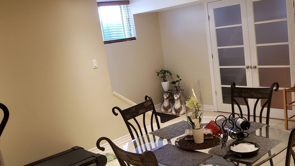 Leitrim House | Great Stay Travel Adventure - 5 minutes from Ottawa International Airport South