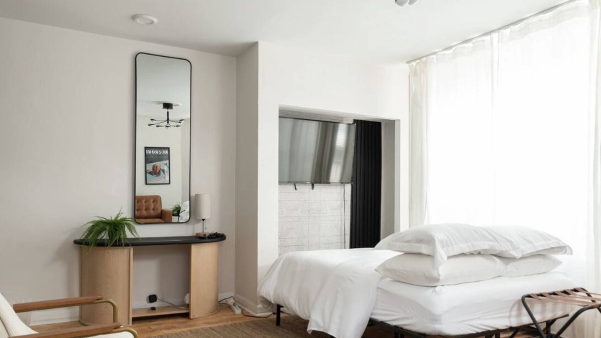 Point Breeze Apartment | Great Stuido Apartment