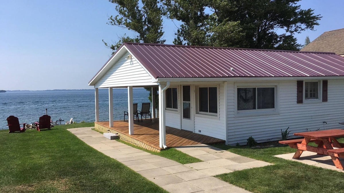 Cape Vincent Cottage | Great Sunset View Riverfront Cottage- Amazing Sunsets!
