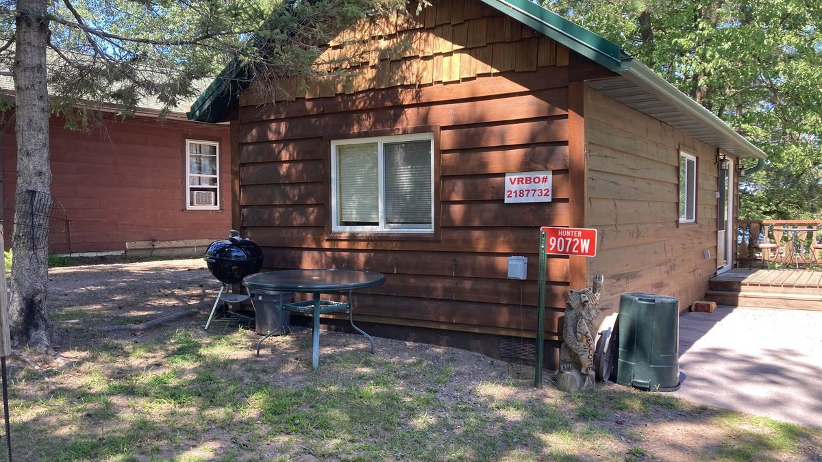 Hayward Cabin | Great vacation getaway on premier lake!