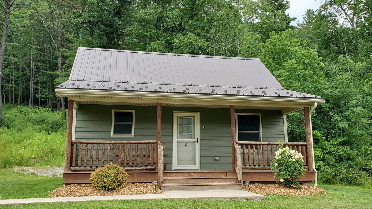 Wellsboro Cabin | Great Valley Cabin 4 - Comfortable Cabin Retreat in the Heart of the PA Wilds