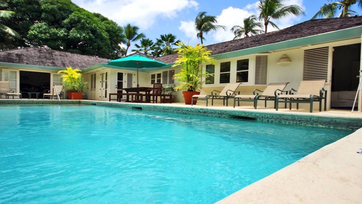 Gibbs Bay Villa | Great Value 4 Bedroom Villa With Private Pool - Only A Short Walk To Gibbs Beach