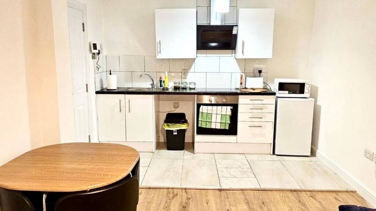 Ilkeston Apartment | Great Value Bath Street Ilkeston Apartment