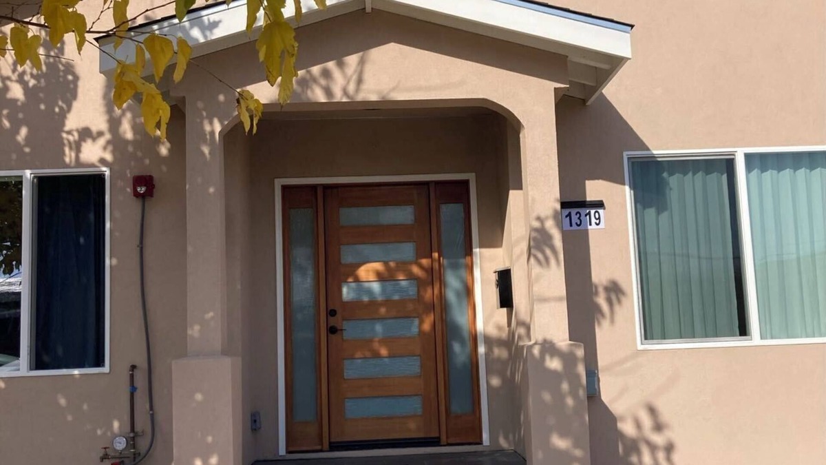 East San Mateo House | Great Value New Holiday Homes!