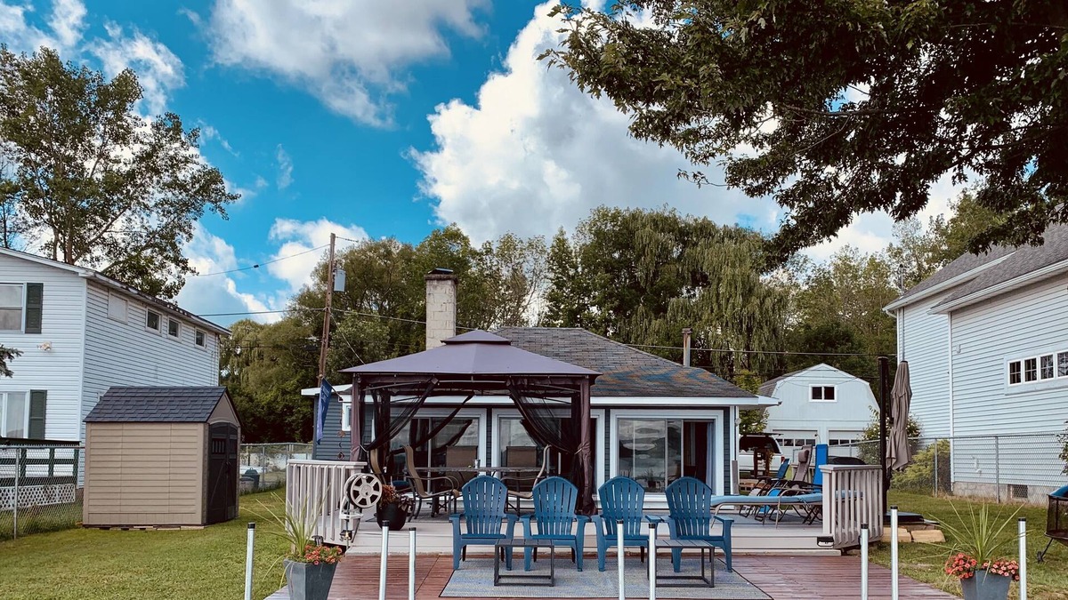 Auburn Cottage | Great Year-Round Rental Cottage Finger Lakes Owasco Lake, NY - Smiling Moon