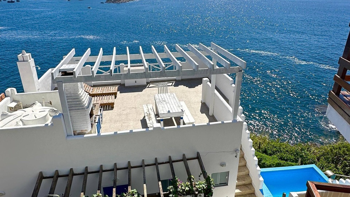 Sao Vicente de Paula House | Greek style house GREEK1